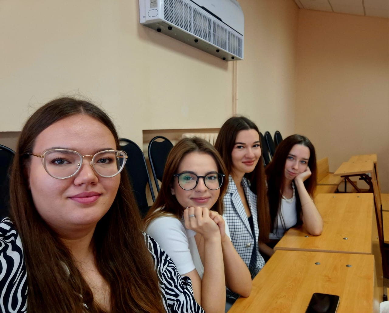 Встреча студентов 21ФПМ1 с Марией Моисеевной Миркес